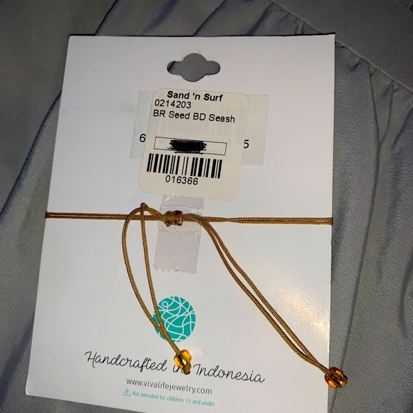 Shell Adjustable Gold Bracelet - Picture 3 of 3